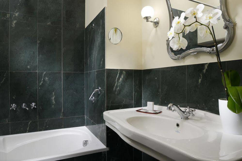Titano Suites ซานมารีโน ภายนอก รูปภาพ